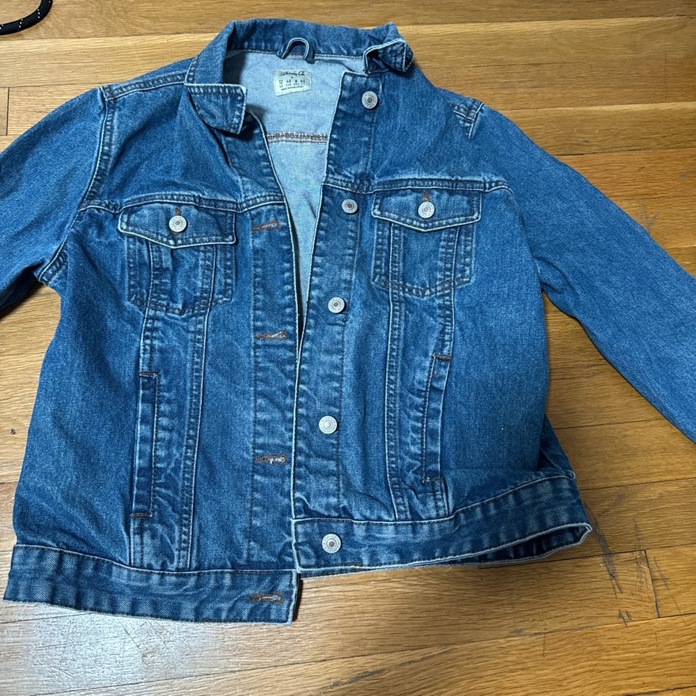 Jean jacket size small in women’s
